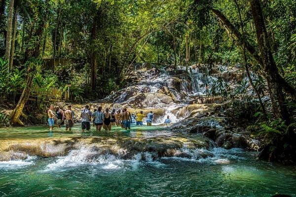 Explore Dunn’s River Falls