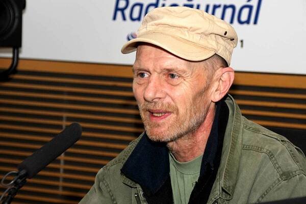 Jiří Schmitzer, herec a písničkář | Radiožurnál