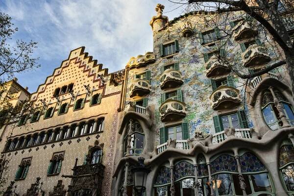 Barcelona Travel Guide: A Perfect 3-Day Itinerary - Trip Planner AI Routly