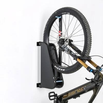 Otočný držák na elektrokola UpBike se zvedacím mechanismem 1+1 ZDARMA, oplechované boky | B2B Partner