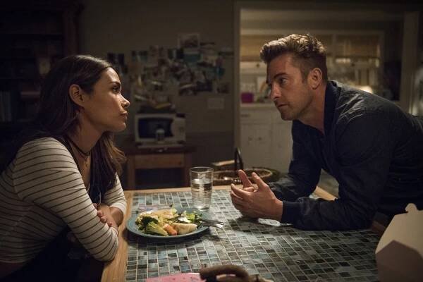 Animal Kingdom - Animals - Z filmu - Daniella Alonso, Scott Speedman