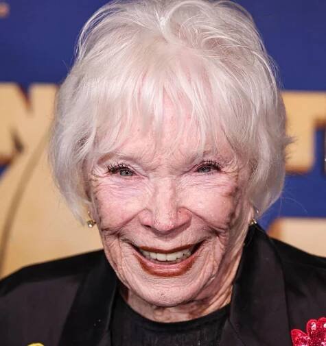 PRAYERS FOR SHIRLEY MACLAINE ! - VIRALISTO