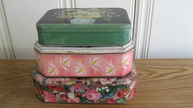 Green Plum Design Tin Collection