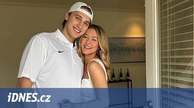 Syn tenisových legend Agassiho a Grafové hraje baseball, pochlubil se partnerkou - iDNES.cz