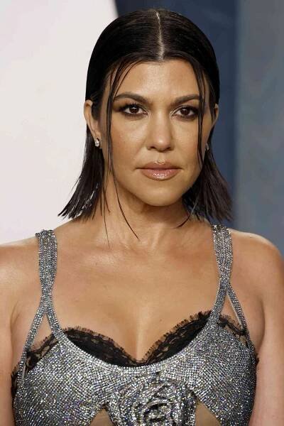 Kourtney Kardashian Brunette Bob
