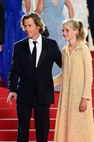 Julia Roberts’ 16-year-old daughter Hazel makes red carpet debut at Cannes