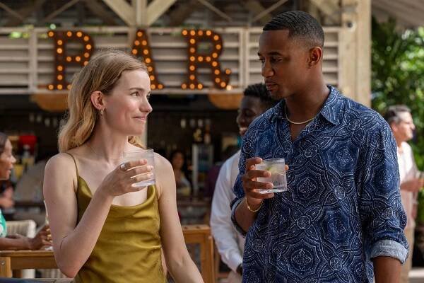 Willa Fitzgerald, Jessie T. Usher - Puls - Kennedyho nemocnice - Z filmu