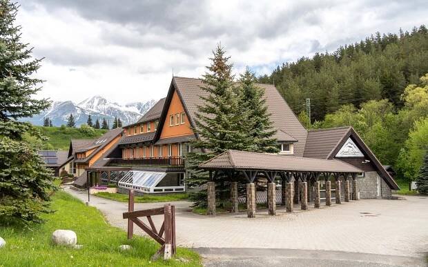 Vysoké Tatry: Dovolená v Hotelu Sipox *** s polopenzí a neomezeným wellness s bazénem, vířivkou a 2 saunami