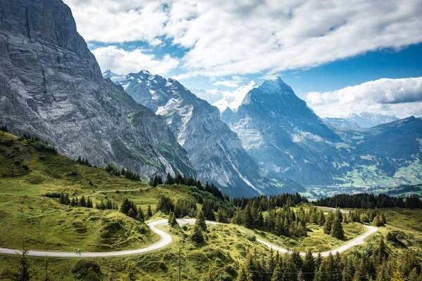 The Grand Tour of Switzerland - Grand Tours Project