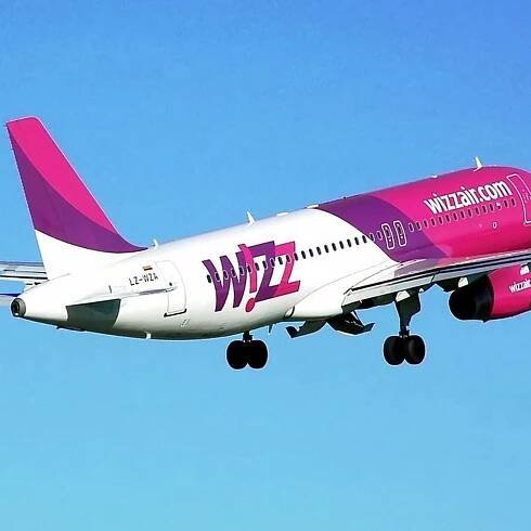 S Wizzairem letělo o čtvrtinu více cestujících, navýšil odhad zisku