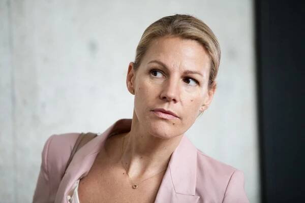 16 über Nacht! - Z filmu - Sophie Schütt