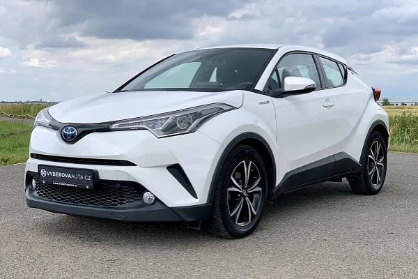 Toyota C-HR 1.8 Hybrid 72 kW/Automat/11.2018/2x Alu kola - Výběrová auta