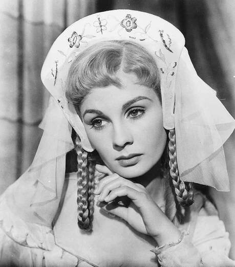 Díky dramatu Hamlet (1948) prorazila také v Americe. 