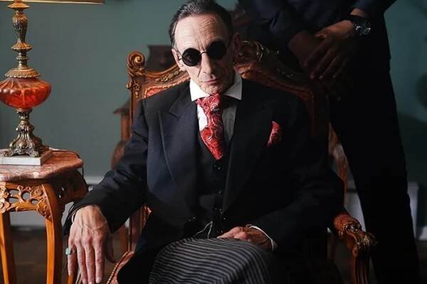 Julian Richings