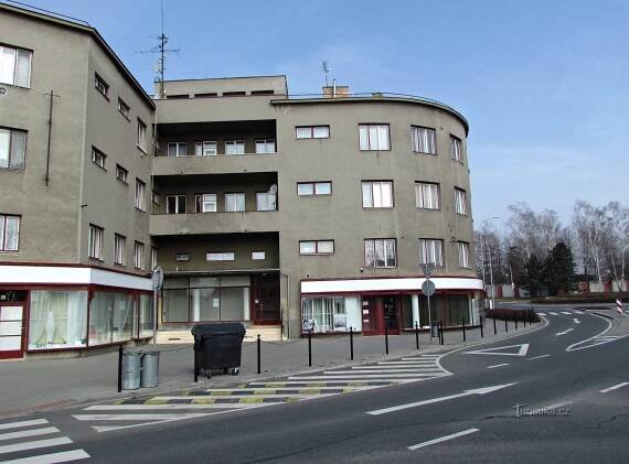 Lipník nad Bečvou - budova... - Dům, budova