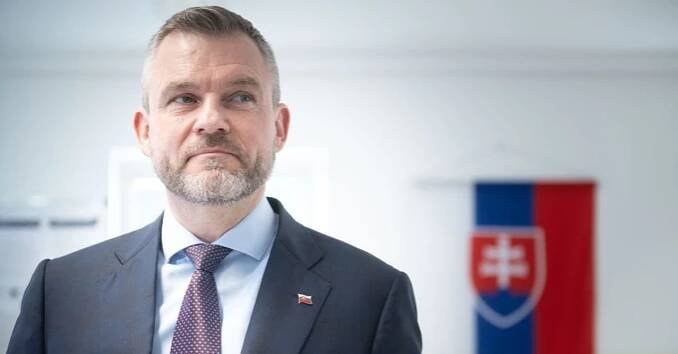 Slovenský prezident Peter Pellegrini o majetku mlčí. Luxusní vilu a tryskáč má mít od údajného partnera