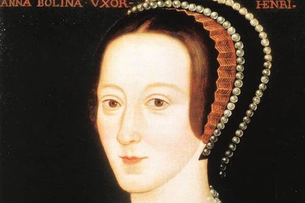 Anne Boleyn was executed with a single stroke in 1536