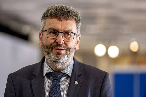 ‘Block train and single wagonload businesses in Switzerland need to be separate’