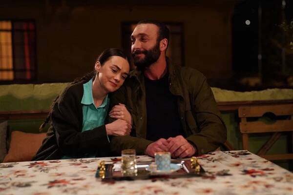 Ateş Kuşları - Episode 31 - Z filmu - Hande Soral, Görkem Sevindik