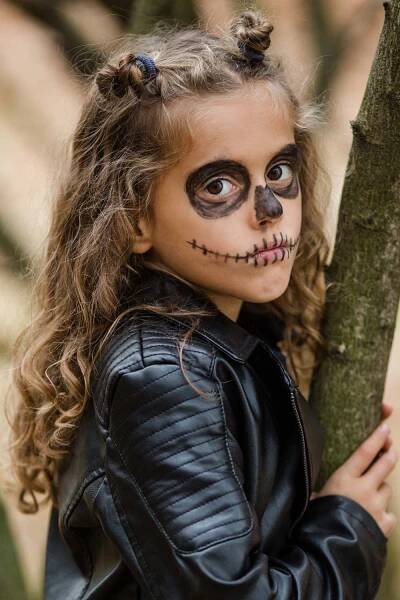 Classy Skeleton Style
