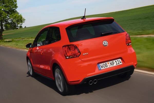 Volkswagen Polo: Podrobné specifikace vozidel & Interaktivní nástroj pro srovnání