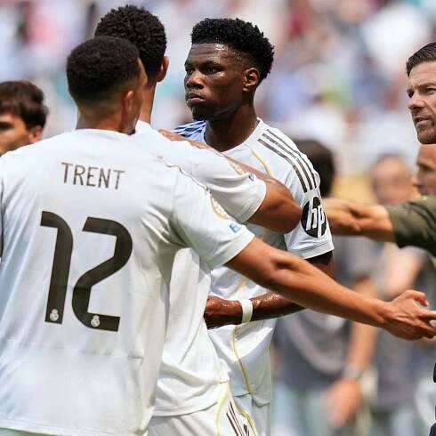 Real na úvod MS klubů pouze remizoval. City slaví výhru, uspěl i Juventus