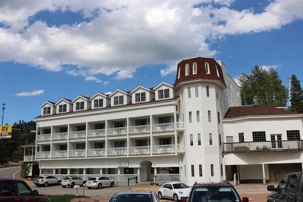 Roosevelt Inn Mount Rushmore Keystone Exterior photo