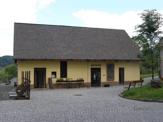 Rtyně v Podkrkonoší - městské... - Muzeum