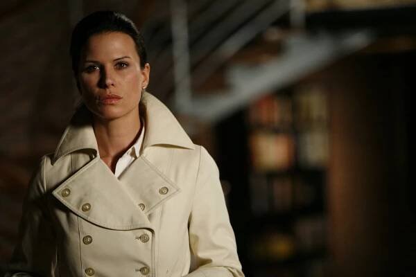 Za branou - Z filmu - Rhona Mitra