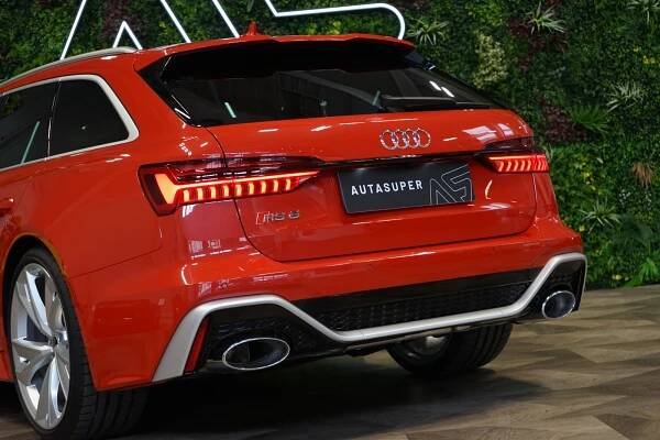 Audi RS6 Avant Exclusive B&O M