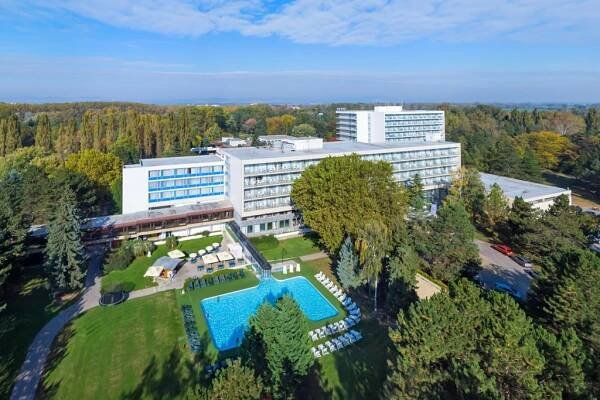 Termální lázně Piešťany s all inclusive - CK KALOUSEK & WILLIAMS a.s. 