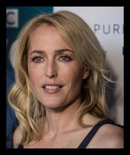 Foto k tématu Gillian Anderson – stránka 11