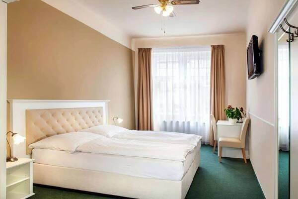 Hotel Taurus v Praze | Praha Vinohrady Hotel Taurus