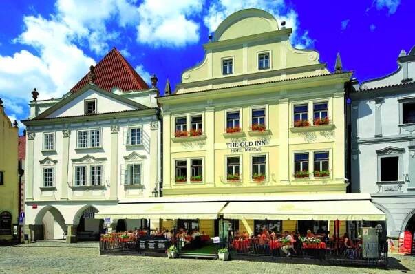 Český Krumlov povolil provoz kasina v hotelu na náměstí