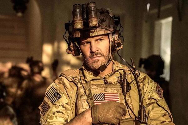 Tensions are high when Jason and the SEAL Team enter a Yemeni house to locate a cell phone linked to a terrorist network, and interrogate the family while the daughter lays in critical condition after being accidentally shot, on SEAL TEAM, Wednesday, Jan. 3