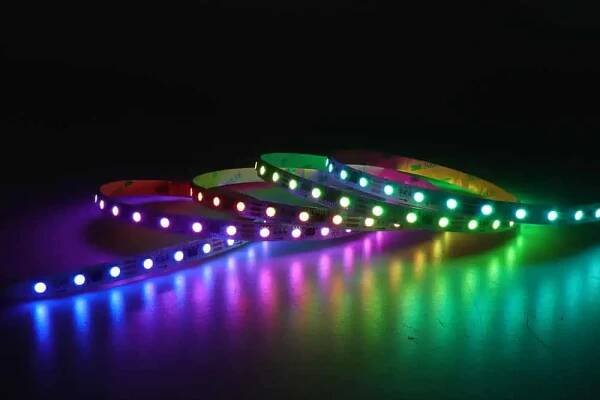 spi led pásek ly60 p20 ucs1903 5050rgb w12 2