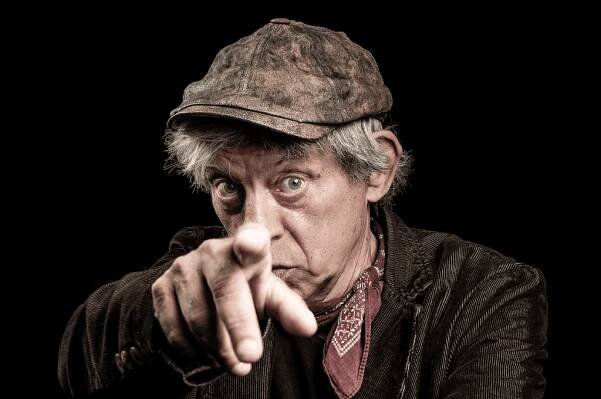 DA QUESTA SERA SI RECITA A SOGGETTO! – Teatro De André