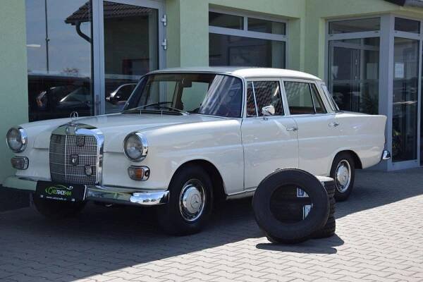 Mercedes-Benz 200 200D OLDTIMER*PŮVODNÍ TP*