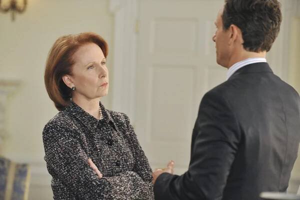 Skandál - Crash and Burn - Z filmu - Kate Burton