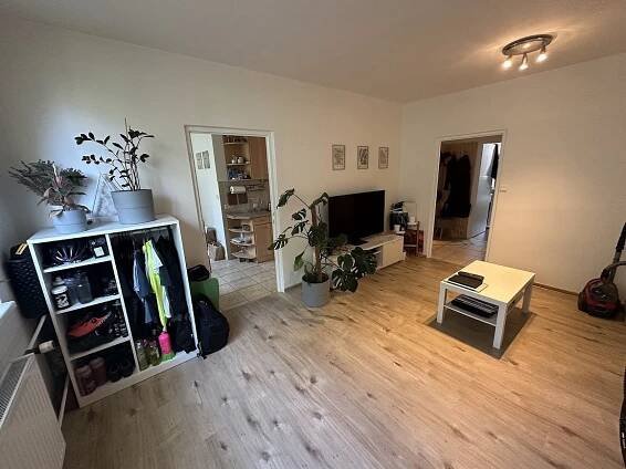 Pronájem prostorného bytu 2+1 s balkonem, Otrokovice – ul. Kpt. Nálepky