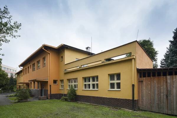 Jesle pro Škodovy závody | Objekty | Plzeňský architektonický manuál