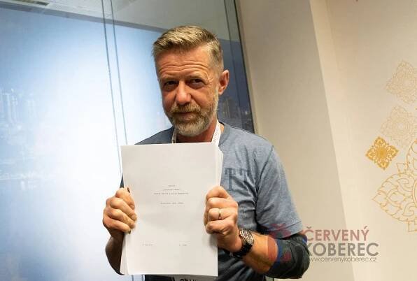 Rudolf Havlík odcestoval do Thajska, kde natáčí romantickou komedii Ostrov | Červenýkoberec.cz
