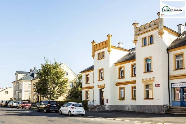 Nájemní dům - byty, garaz, pozemek 313 m2, centrum Frant. Lázní