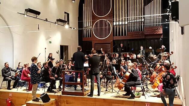 Z fanfár má olympionikům naskočit husí kůže, nahrála je Jihočeská filharmonie