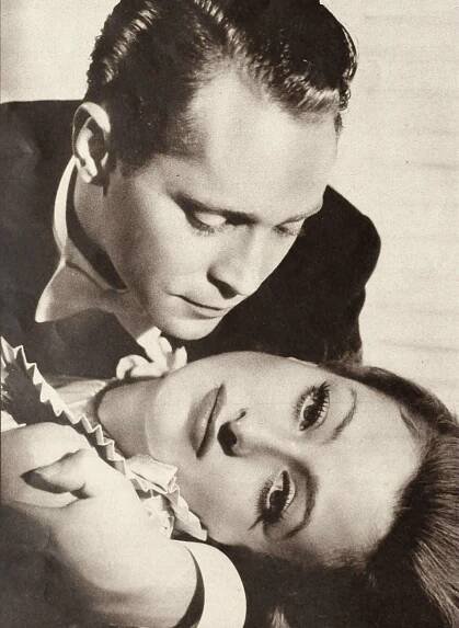 File:Joan Crawford and Franchot Tone in 'Dancing Lady'.jpg