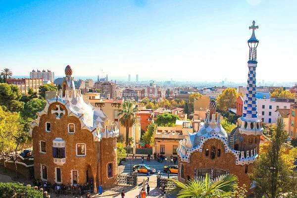 Park Guell by Gaudi • The Petite Wanderess