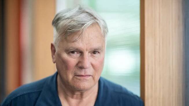 Legendární MacGyver zešedivěl a přibral. Richard Dean Anderson pověsil herectví na hřebík