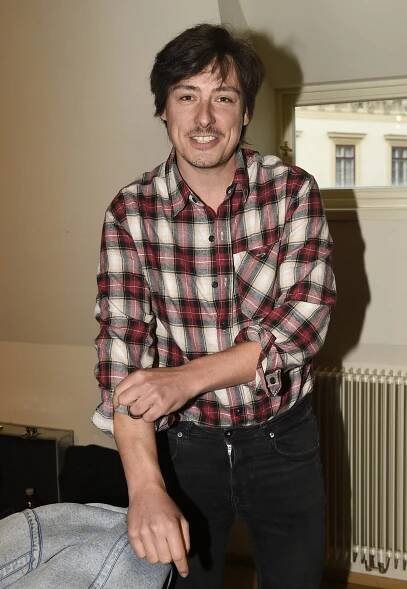 Matěj Stropnický ukázal svoje půvabné sestry i maminku s babičkou: A jak to má s tátou velvyslancem?