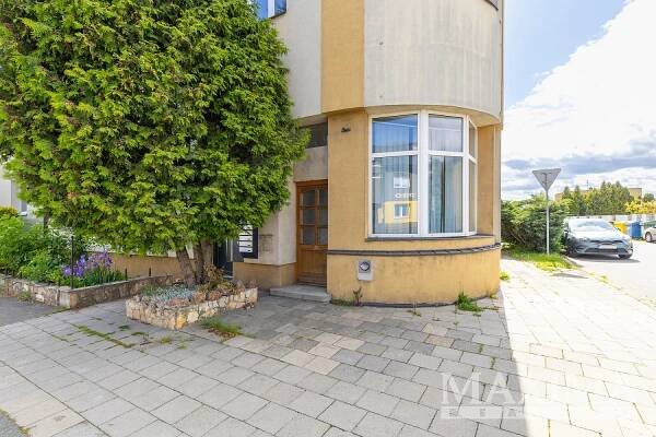 Exkluzivně Prodej podkrovního bytu 2+1, 95 m2, v ulici Přerovská, Holice okres Olomouc | Reality.iDNES.cz 
