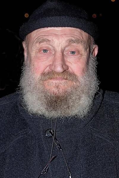 Ve věku 87 let zemřel německý herec Rolf Hoppe, král z Tří oříšků pro Popelku